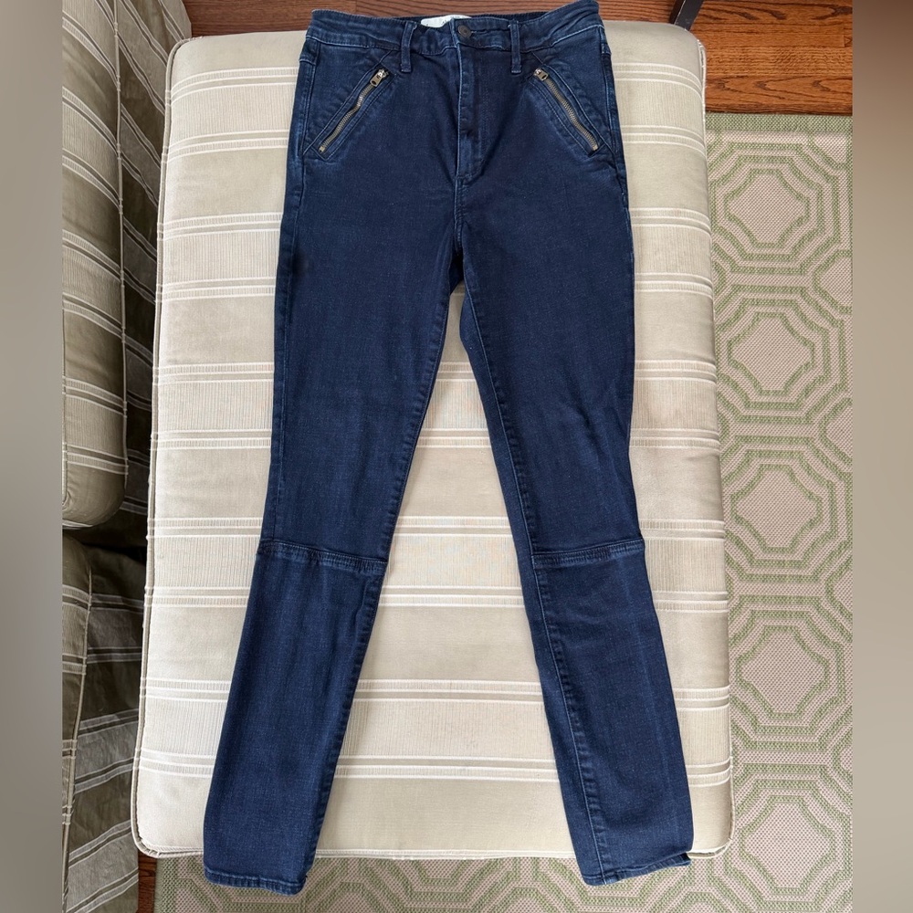 Abercrombie & Fitch Women’s Dark Blue Skinny Jeans